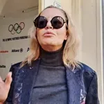 Стефка Костадинова изрева: Натискат ме да освободя поста!