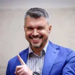 Валери Божинов