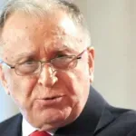 Здравословното състояние на бившия румънски президент Йон Илиеску се е влошило
