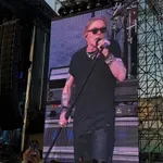 Цитиридис помля Guns N’ Roses