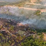 Евакуираха хора от пожара в село Марулево, горяха къщи