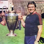 На 88 г. почина треньорът, извел "Стяуа" до КЕШ