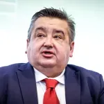 По-добре късно: Караиванов се извини на Илиан Илиев