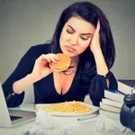 НСИ: Българинът се пази здрав с кисело мляко и зеленчуци, ракията отсъства от статистиката