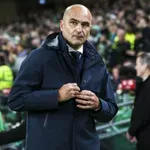 Роберто Мартинес и CR7 скочиха на съдията и ирландците