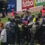 Ужас в Боливия: 17 червени картона и масови мелета (ВИДЕО)