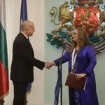 Президентът удостои с орден "Мадарски конник" първа степен посланика на Ирак Лина Омар