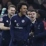 Юнайтед слага на тезгяха цял отбор