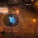 Хелоуин не може, но пък Коледата му е страст: Вижте как кметът на Елин Пелин украси града (ВИДЕО)