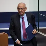 Силви Кирилов: Да, 100 млн. евро ще има за специалистите по здравни грижи