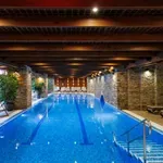 МИТЪТ ЗА БЕДНИЯ БЪЛГАРИН: Хотелите у нас се пръскат по шевовете