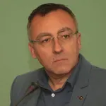 Слагат на трупчета промените в училище