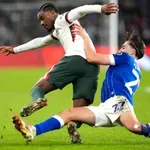 Челси оцеля в Уелс, вече е 1/2-финалист за Купата на лигата