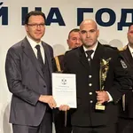 Жандармеристът, спасил болна жена в паднала в реката кола, е полицай на годината