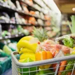 КЗП и НАП подпукаха малките магазини за цените