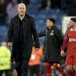 Слот: Ван де Вен е безумец!