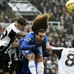 След дъжд качулка: Нюкасъл иска обяснение за дузпа