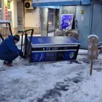 Автомобил отнесе спирка и автомат за кафе в Русе