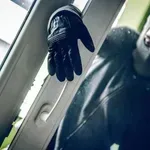 МВР търси извършителя на кражба на 15 000 евро, 10 000 лв. и 300 г злато от къща в Берковица