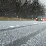 Оранжев и жълт код за валежи и поледици днес