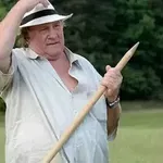 Депардийо се помири с "краля на папараците"