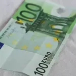 Откриха фалшиви 10 000 евро в пратка на куриерска фирма в Монтана