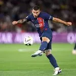 Обвиниха национал на Франция в трафик на хора!