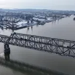 В МОМЕНТА: Затварят Дунав мост при Русе