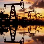 Петролът поскъпна с над 5 на сто след заплахите на Тръмп към Иран