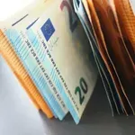 Евростат: Минималната заплата от 620 евро в България е най-ниската в ЕС