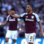 Халф на Астън Вила аут за 10 седмици