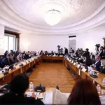 Правната комисия стопи изборните секции извън ЕС на 20