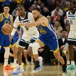 Историческа вечер за Стеф Къри в Минеаполис