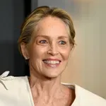 Звездата от "Първичен инстинкт" Шарън Стоун повежда Виенския оперен бал