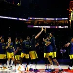 Шампионът триумфира в Париж, Партизан спечели балканското дерби с ПАО