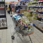 54-годишен вилня в пловдивски магазин, нахвърли се и върху полицаи