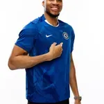 Янис е новият акционер в Челси