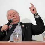 Лех Валенса: Тръмп е или предател, или изключителен лидер