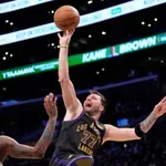 Лейкърс "удави" Пеликаните, Кливланд и Оклахома също с победи