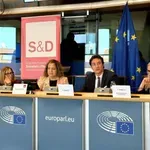 Крум Зарков аплодира Педро Санчес