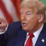 Тръмп заплашва да депортира Робърт де Ниро