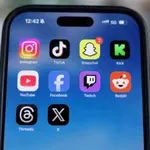 Турция се гласи да забрани социалните мрежи на деца под 15 години