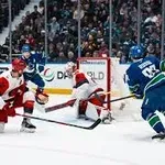 Хеттрик на Елерс дари победа за Каролина