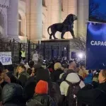 Овикват Сарафов на протест пред Съдебната палата (НА ЖИВО)