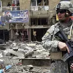 Силни експлозии разтърсиха района около посолството на САЩ в Багдад