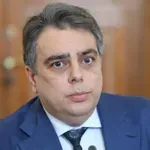 Асен Василев го напече: Искаме 121 депутати