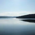 Язовир "Ясна поляна" е запълнен на 100% и прелива в рамките на допустимото