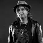 Почина китаристът на Motörhead Фил Кембъл