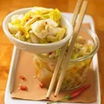 Бърза Азия туршия с китайско зеле