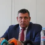 Шефът на МВР: Никой не е уволняван от разследващите по случая "Петрохан"